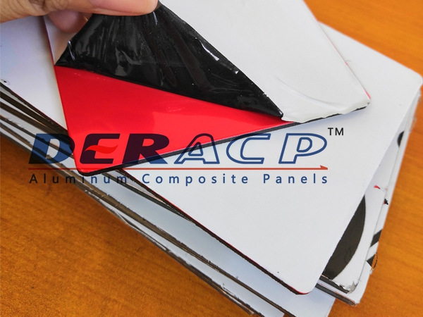 o material composto de alumínio