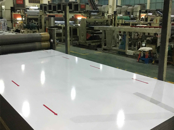 Aluminum plastic composite board